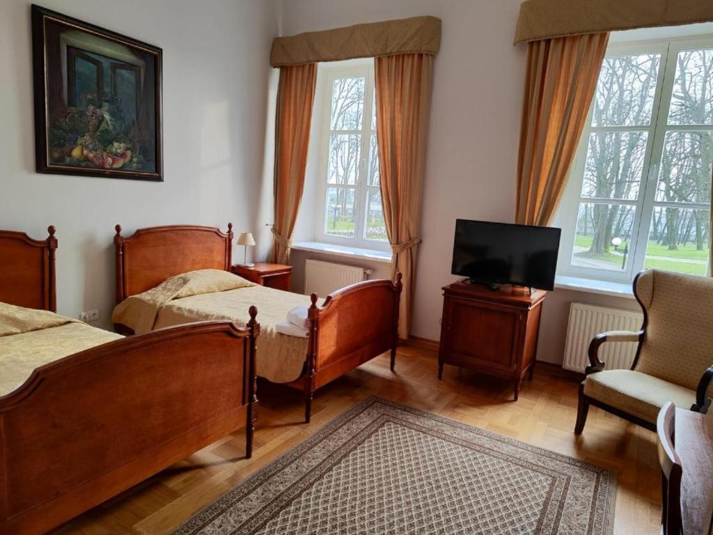 Palac Chojnata Wola Chojnata Luaran gambar